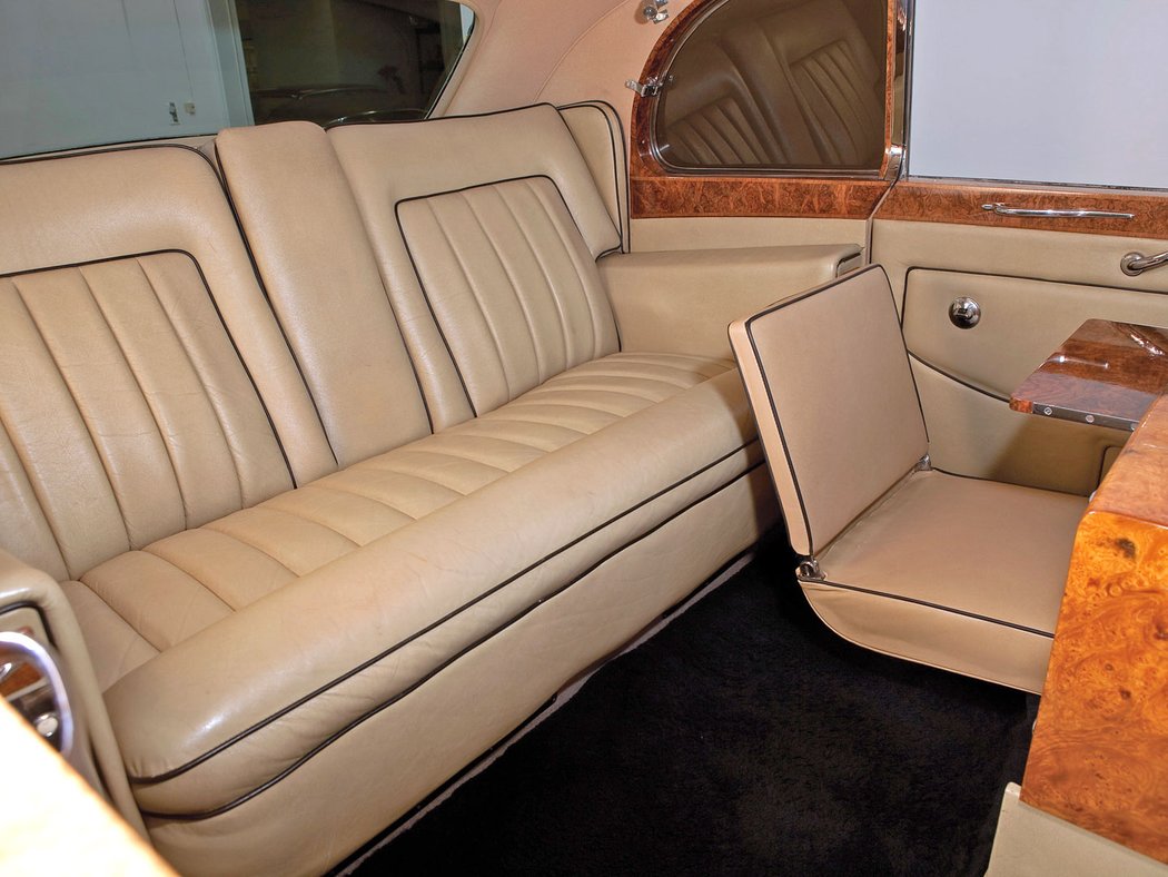 Rolls-Royce Phantom V Limousine by James Young 1959–1963
