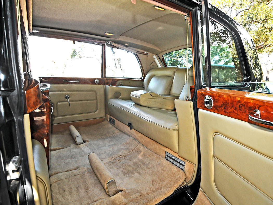 Rolls-Royce Phantom V Park Ward Limousine 1963