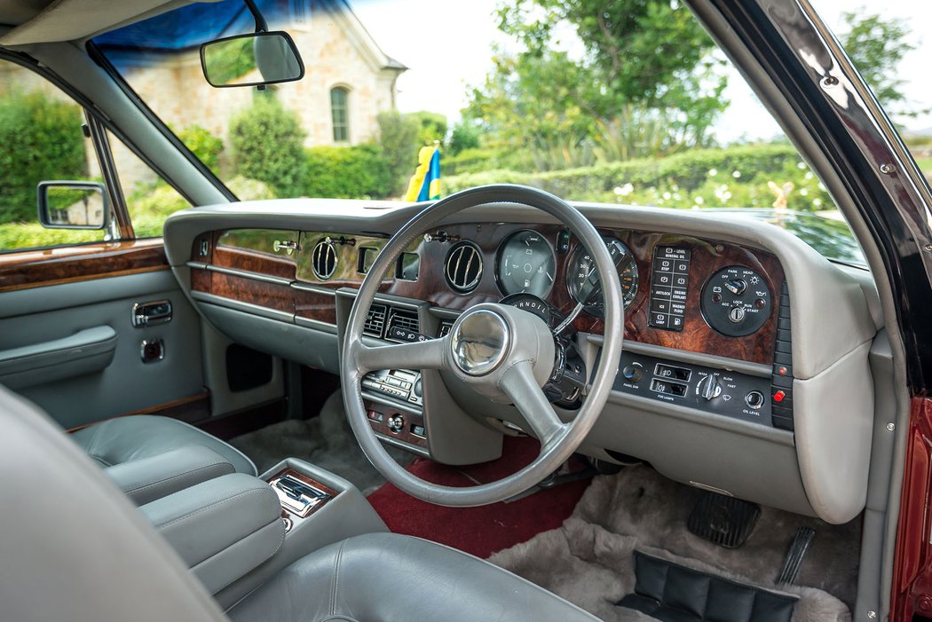 Rolls-Royce Silver Spirit I Emperor State Landaulet by Hooper