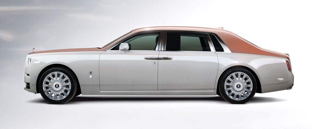 Rolls-Royce Phantom Extended Wheelbase Whispered Muse