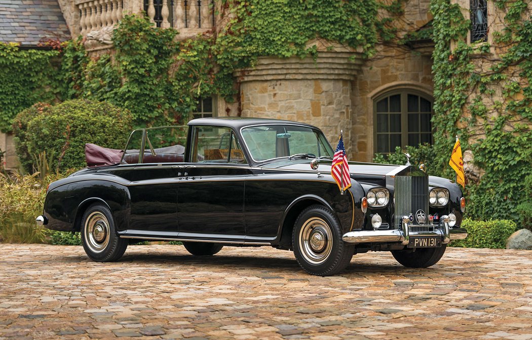 Rolls-Royce Phantom V State Landaulet by Mulliner Park Ward