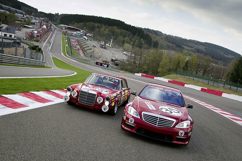 Mercedes-Benz 300 SEL 6.8 AMG W109