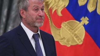 Švýcarská policie podezřívá ruského oligarchu Abramoviče z praní špinavých peněz Švýcarská policie podezřívá ruského oligarchu Abramoviče z praní špinavých peněz