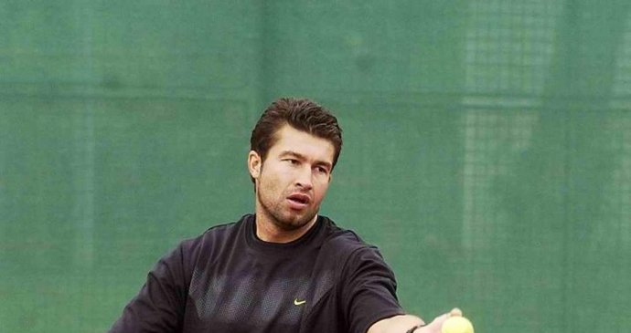 Roman Hamrlík umí i tenis