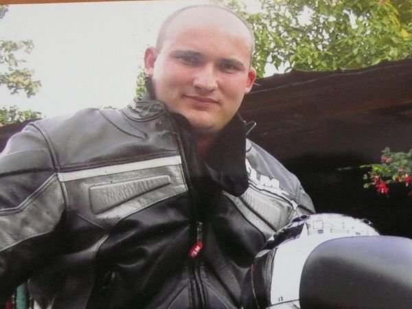 Policista Roman Jedlička Postla zastavil, doplatil na to ale životem.