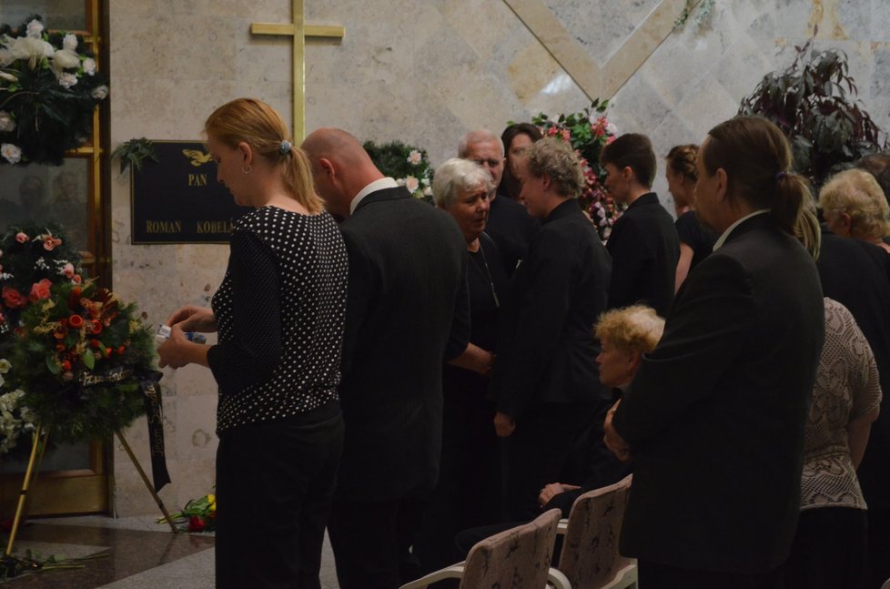 Rodina a přátelé se naposledy rozloučili s Romanem, který zemřel při srážce pendolina a kamionu ve Studénce