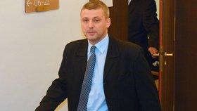 Poslanec Pekárek po rozhodnutí mandátního a imunitního výboru, který doporučil jeho vydání