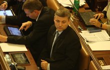 Poslanec Roman Pekárek (46): To snad ne! Lotr dostane odstupné! 