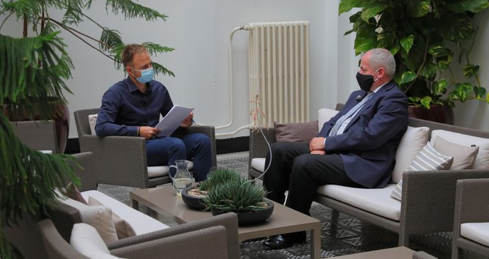 Ministr zdravotnictví Roman Prymula při rozhovoru pro Blesk Zprávy.