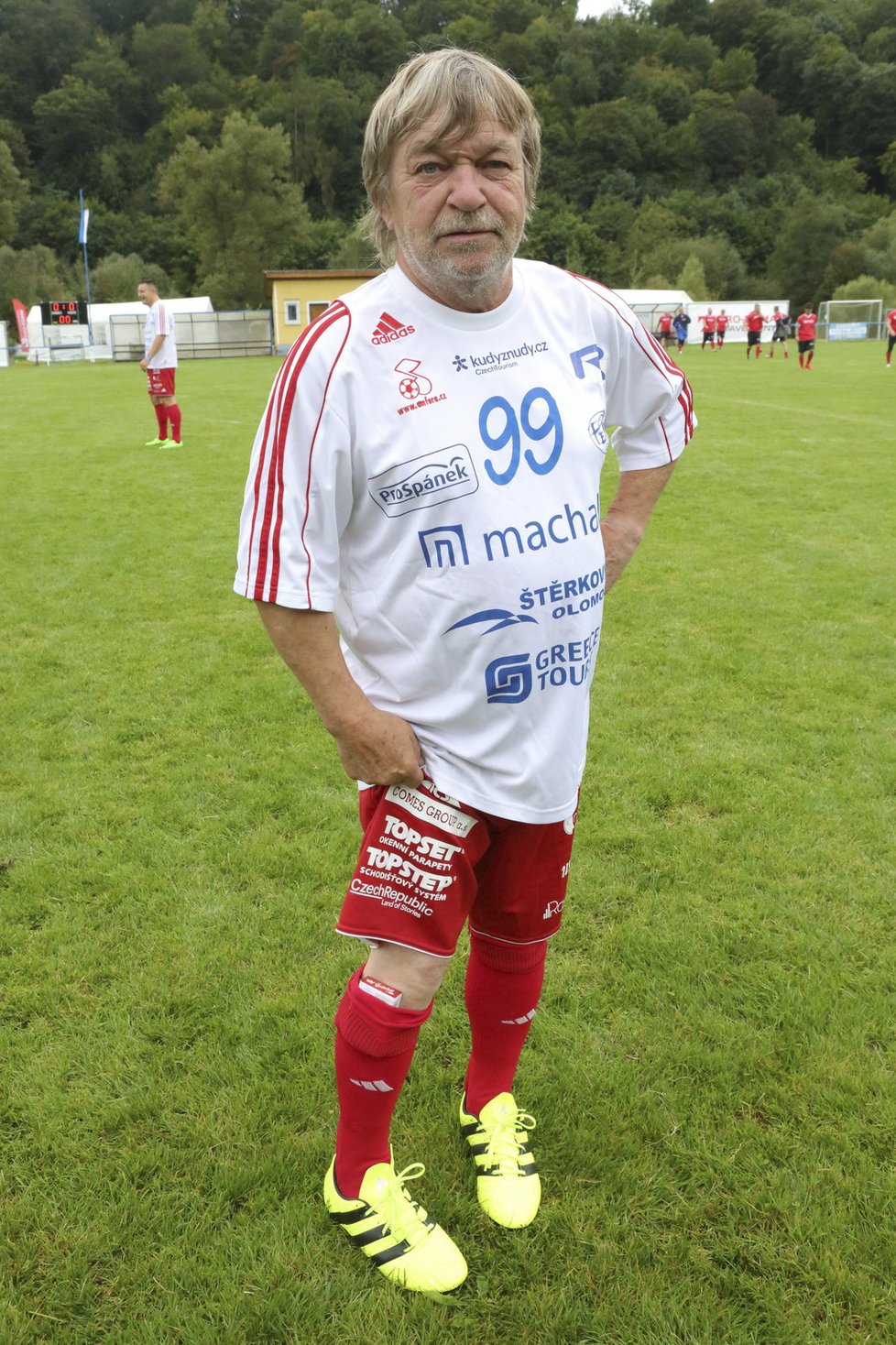 Roman Skamene hrál fotbal s cigaretami v podkolence.