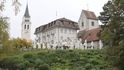 Švýcarský zámek Romanshorn, který si na Jana Světlíka navázaná společnost Towit pořídila v roce 2007.