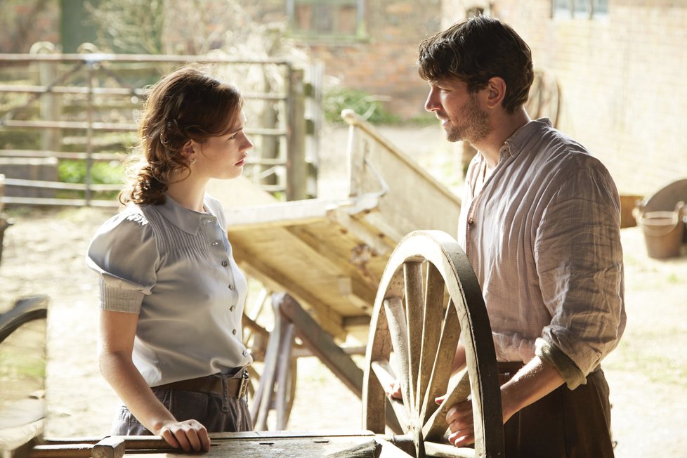 The Guernsey Literary and Potato Peel Pie Society