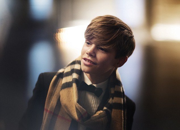 Romeo Beckham má zaděláno na hvězdnou kariéru.