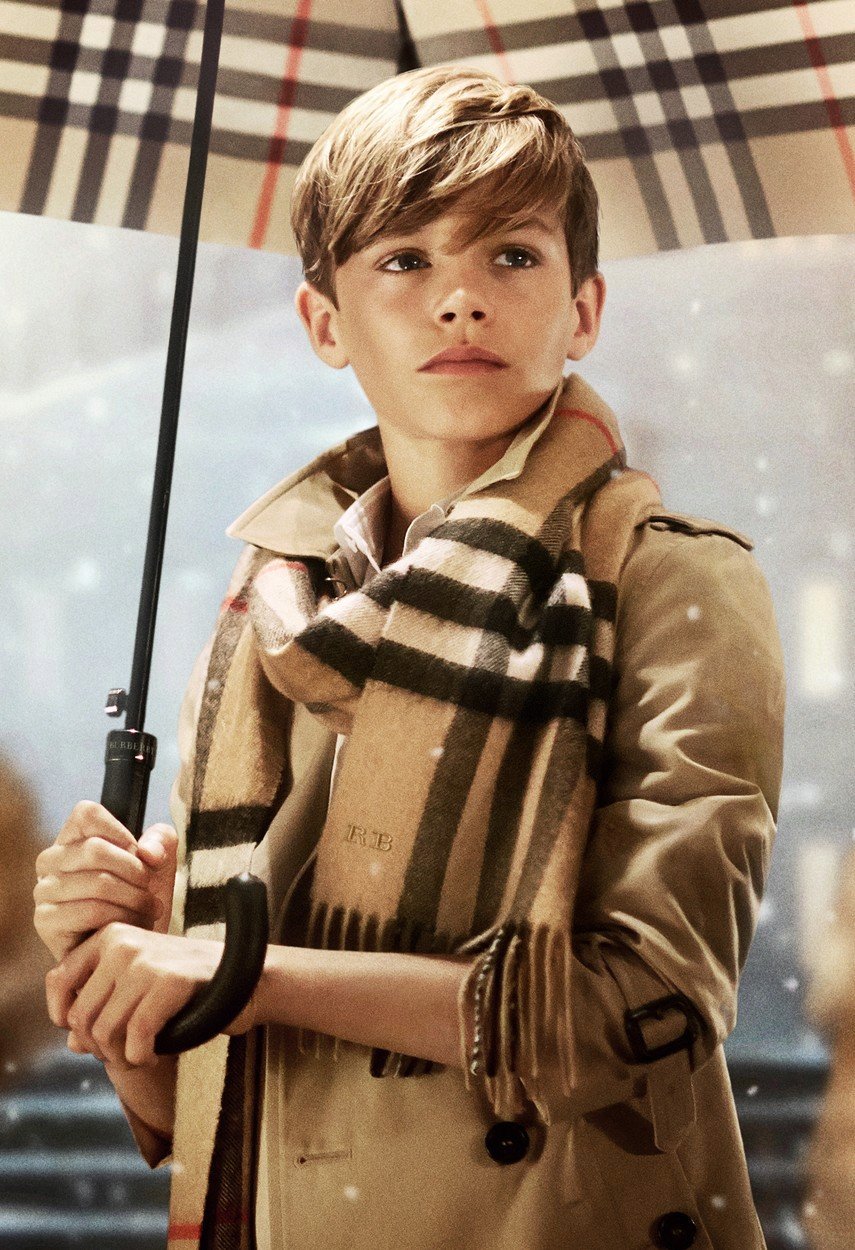 Romeo Beckham v kampani na oblečení Burberry pro rok 2014