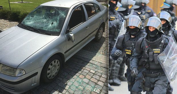 Další hromadná bitka v Kojetíně: Ránu tyčí schytal i policista