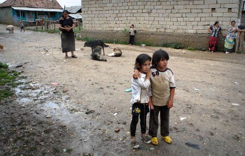 EU hrozí Česku soudem kvůli diskriminaci romských dětí. Musí se prý polepšit