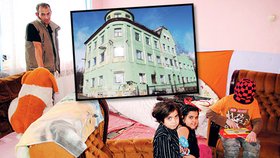 Na romskou ubytovnu v Aši zaútočili v roce 2012 dva žháři. Rodina Bernarda Hlaváče v tu dobu spala.