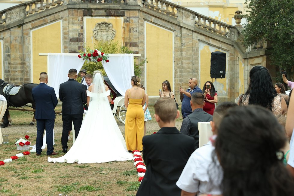 Romská veselka s hostem Godlou