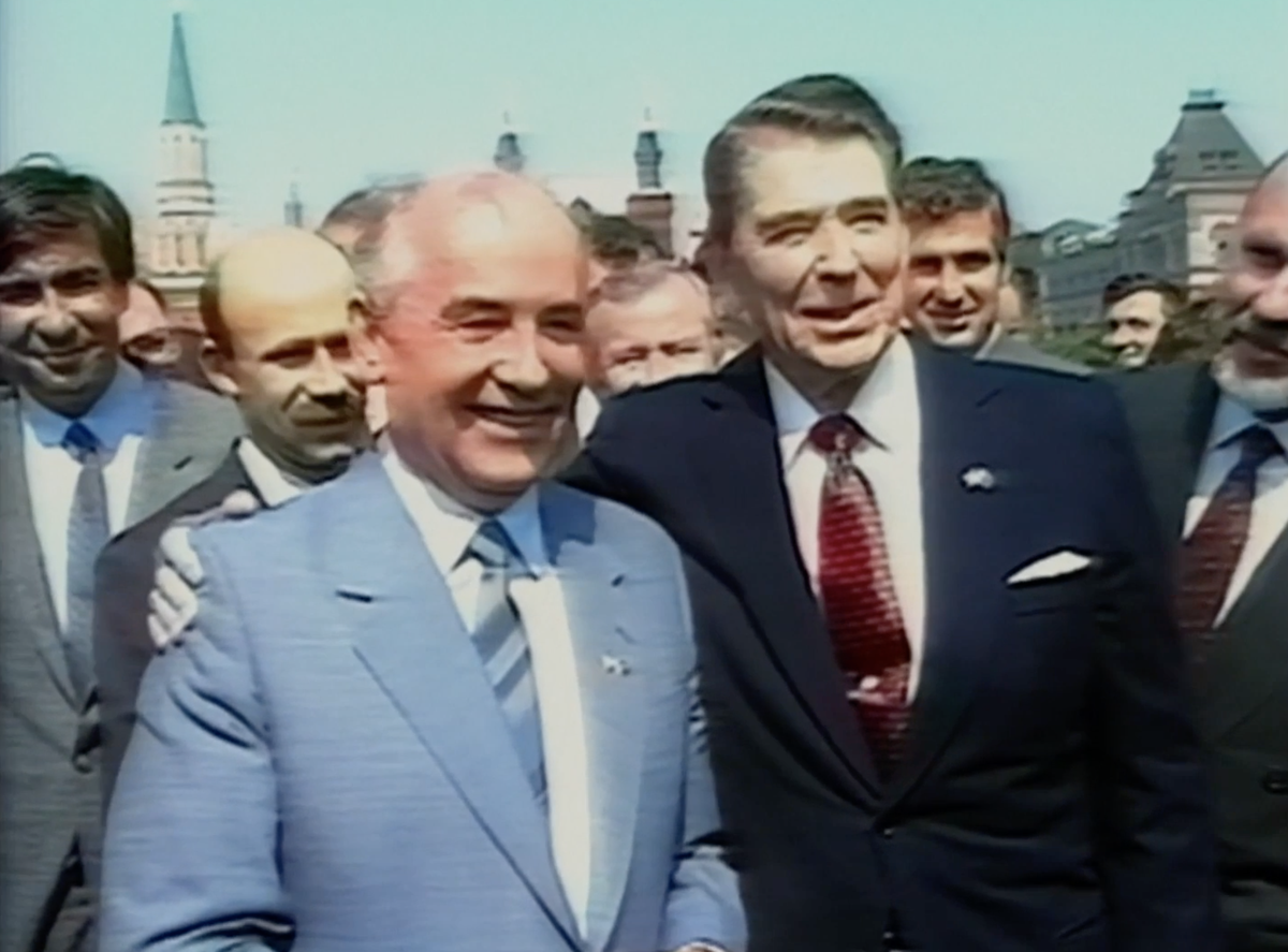 Ronald Reagan a Michail Gorbačov v Moskvě