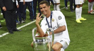 Arogantní? Ne, štědrý! Ronaldo daroval 16 milionů za výhru v LM charitě