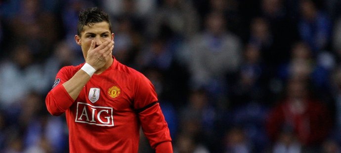 Ronaldo nemohl uvěřit, co právě proměnil. Rána ze 40 metrů!