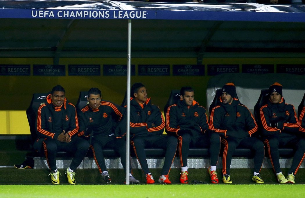 Málokdy si Cristiano Ronaldo sednul na lavičku, jak moc byl při odvetě v Dortmundu nervózní.
