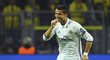 Kanonýr Realu Madrid Cristiano Ronaldo slaví gól proti Dortmundu