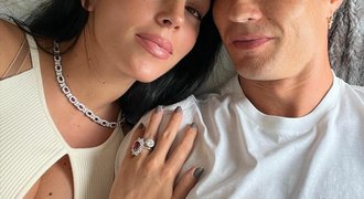 Ronaldo do toho praští už dnes? Šachy kolem »svatby desetiletí«! Ronaldo do toho praští už dnes? Šachy kolem »svatby desetiletí«!