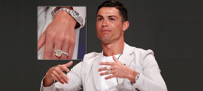 Cristiano Ronaldo v Dubaji ukázal luxusní kousky.