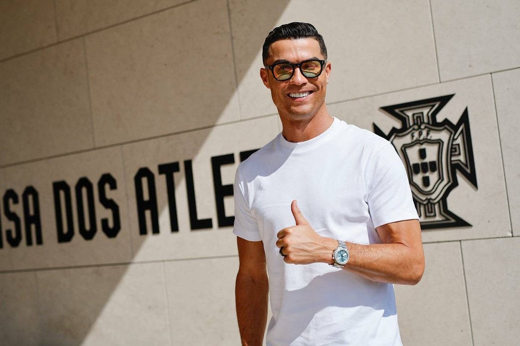 Cristiano Ronaldo je známý svou lásku k luxusním autům