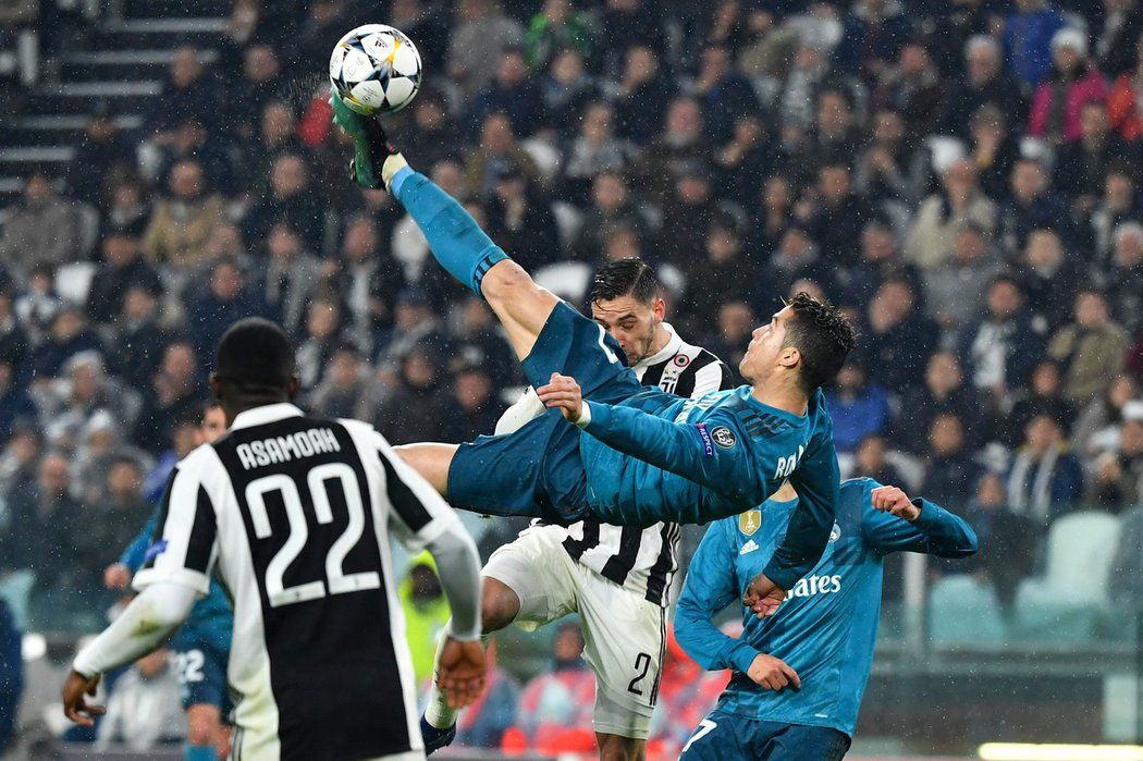 Takhle Ronaldo vstřelil svůj nejkrásnější gól kariéry. V dresu realu Madrid překonal gólmana Juventusu Buffona!