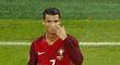 Hvězda Portugalska Cristiano Ronaldo během zápasu s Islandem