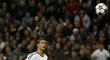 Cristiano Ronaldo a jeho chytrý lob, kterým poslal Real do vedení.