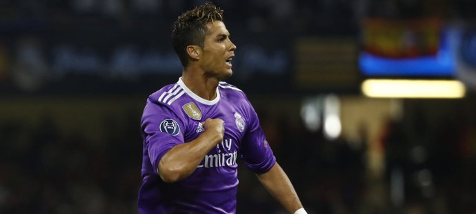 Hvězdný Cristiano Ronaldo údajně velmi vážně uvažuje o odchodu z Realu Madrid