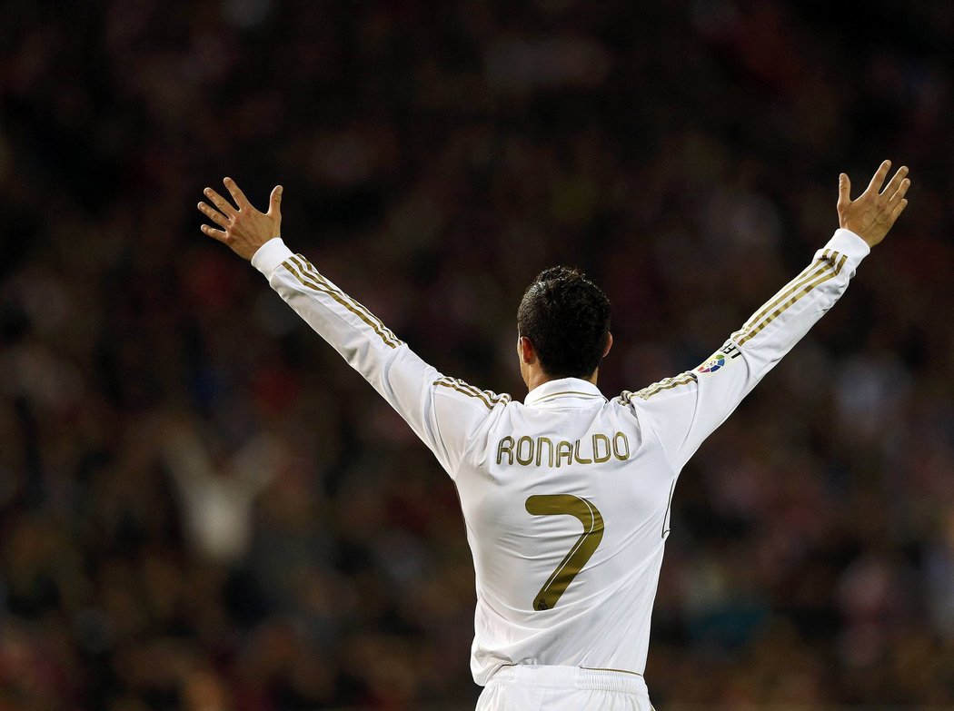 Cristiano Ronaldo nastřílel v lize už 40 branek a vládne tabulce střelců. O jeden gól před Lionelem Messim z Barcelony.