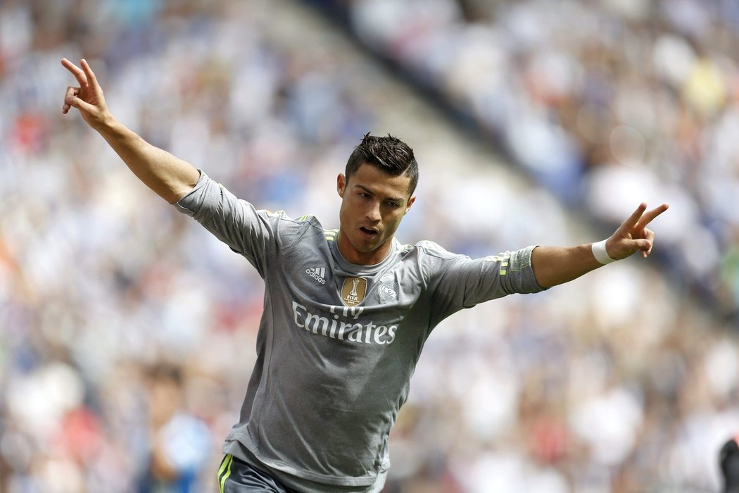 Kanonýr Realu Madrid Cristiano Ronaldo dal proti Espanyolu pět gólů