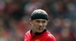 Wayne Rooney o víkendu odehrál ligový zápas s netradiční čelenkou. Jen díky ní mohl i přes své zranění hlavy naskočit do hry.