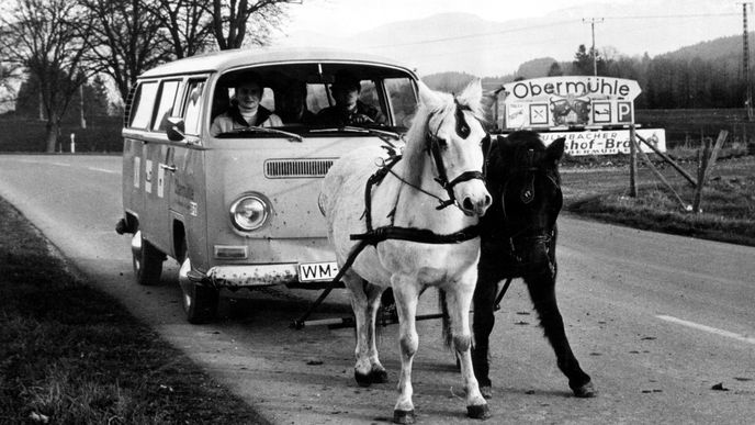 Ropné šoky v 70. letech minulého století zamávaly ekonomikou velké části světa Ropné šoky v 70. letech minulého století zamávaly ekonomikou velké části světa