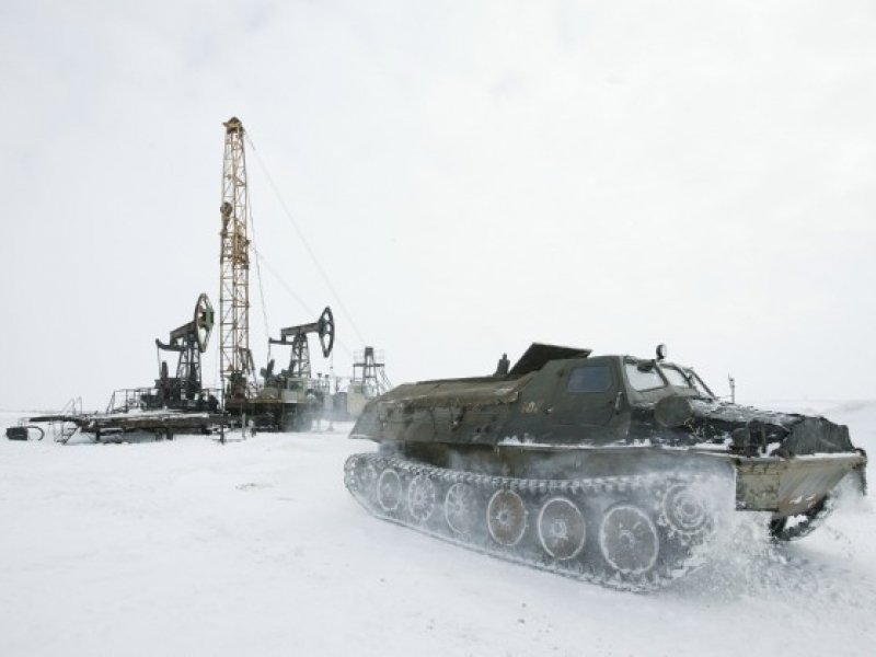 Ropná pole Rosněfti v Tomské oblasti, jihozápad Sibiře
