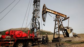 Přetahovaná o syrské ropné zdroje začíná. Asad je chce zpět, USA odmítají stáhnout vojáky