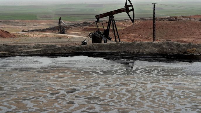 Ropná pole na východě Sýrie