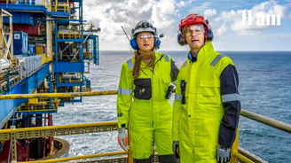 Lídři chtějí uklidnit trhy s ropou. Ve hře je největší zásah do rezerv v historii Lídři chtějí uklidnit trhy s ropou. Ve hře je největší zásah do rezerv v historii