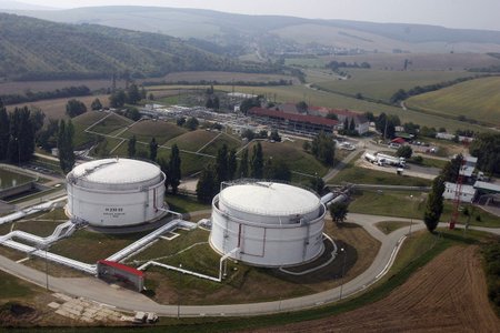Ropovod Družba do Česka přivádí ropu z Ruska