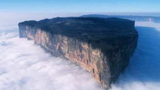 Matka všech vod ukryla dinosaury, stolová hora Roraima nabízí zážitek na celý život