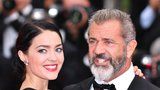 Mel Gibson je podeváté otcem: O 35 let mladší manželka herci porodila syna