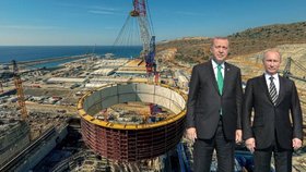 Moskva v Turecku staví bezprecedentní jadernou elektrárnu.