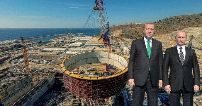 Moskva v Turecku staví bezprecedentní jadernou elektrárnu.