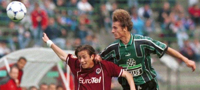 Rok 2000: Tomáš Rosický v ligovém duelu