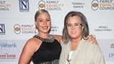 Komička Rosie O'Donnell je zasnoubená: Vezme si o 23 let mladší partnerku!