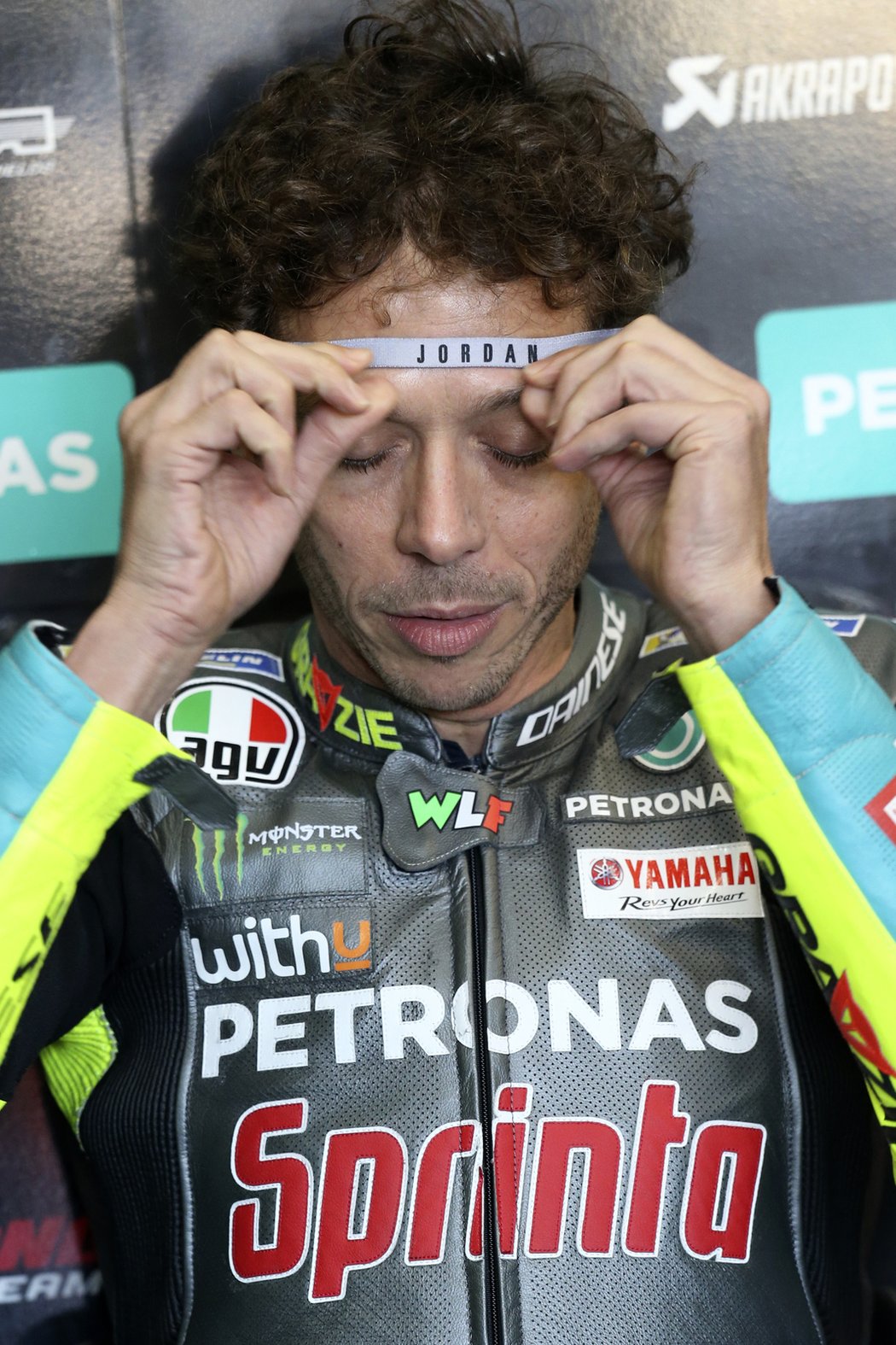 Valentino Rossi se stal oficiálně legendou MotoGP.